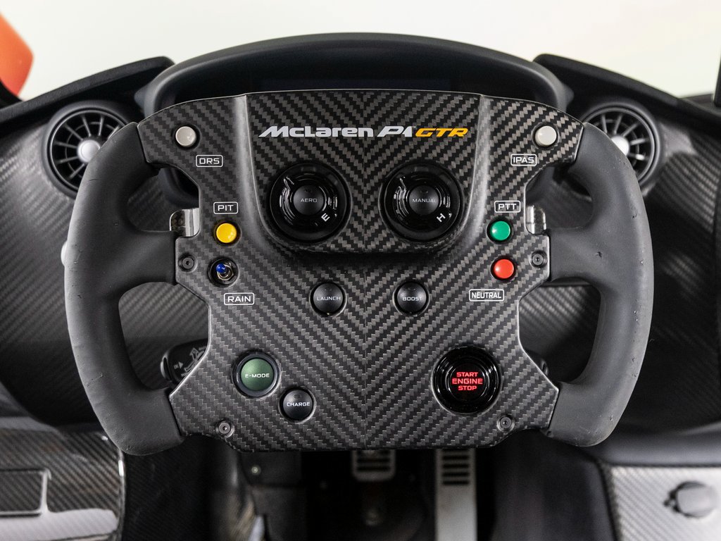 Used 2015 McLaren P1 RWD image 14