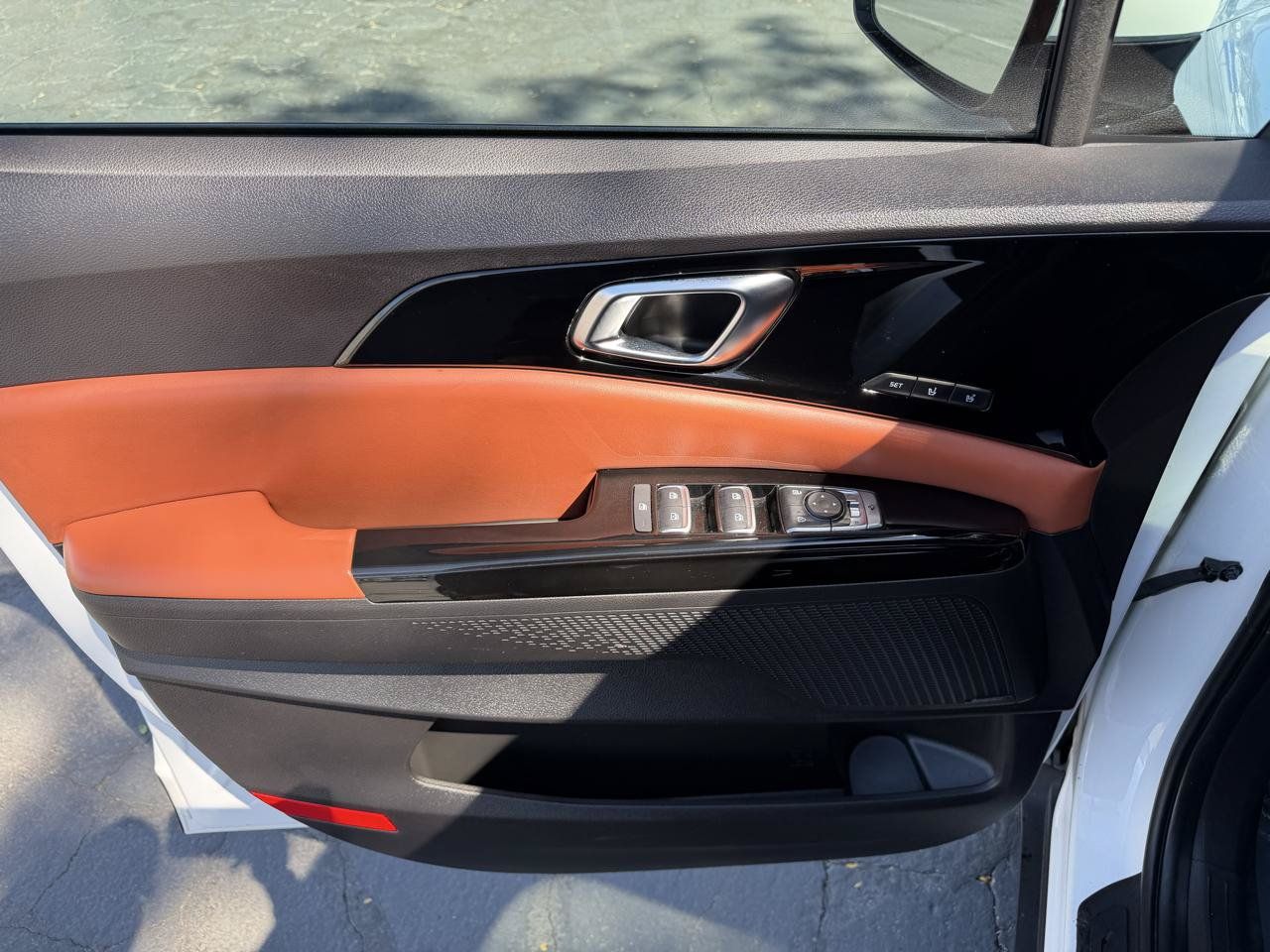 Used 2022 Kia Carnival SX Prestige FWD image 18