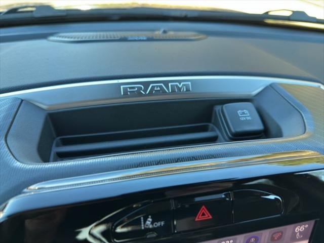 New 2026 RAM 1500 Big Horn AWD/4WD image 36
