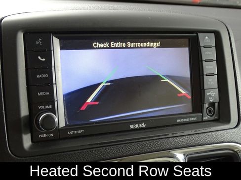 Used 2014 Chrysler Town & Country Touring-L w/ Driver Convenience Group image 7