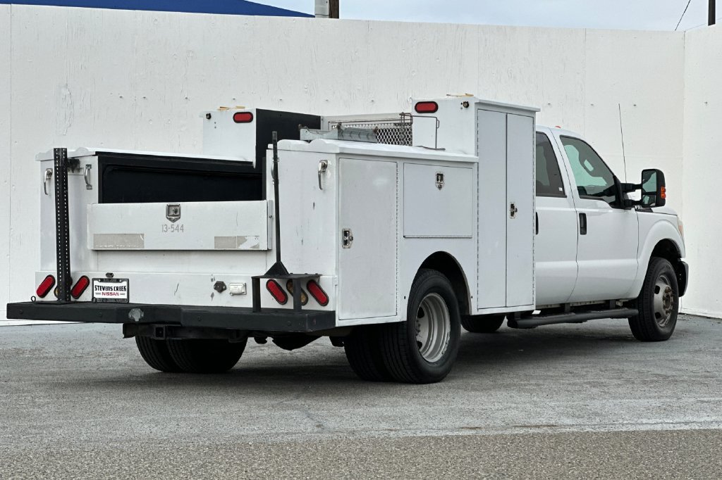 Used 2016 Ford F350 XL w/ Power Equipment Group RWD image 3