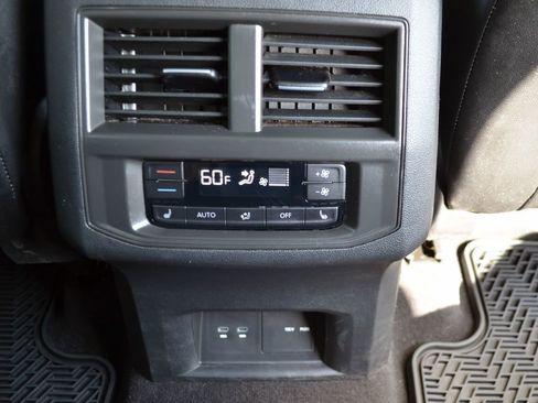 Used 2022 Volkswagen Atlas SEL Premium image 30