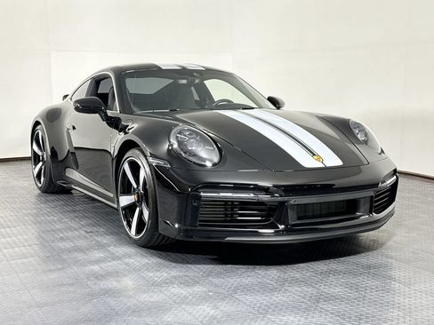 Certified 2023 Porsche 911 Sport Classic RWD image 9