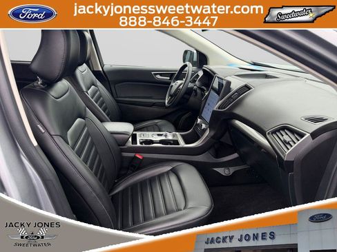 Certified 2024 Ford Edge SEL w/ Convenience Package AWD/4WD image 15