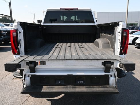 Used 2024 GMC Sierra 3500 Denali Ultimate AWD/4WD image 34