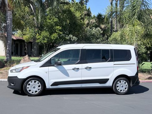Used 2022 Ford Transit Connect XL FWD image 2