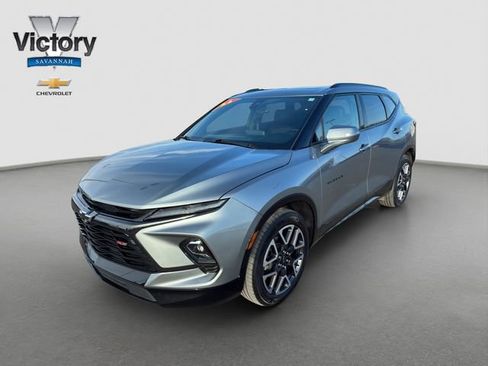 Used 2024 Chevrolet Blazer RS w/ Enhanced Convenience Package image 3