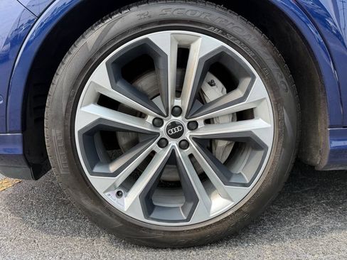 Used 2021 Audi Q7 3.0T Prestige AWD/4WD image 6