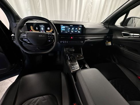 New 2026 Kia Sportage X-Line w/ X-Line Premium Package image 12