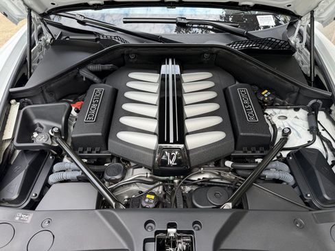 Used 2018 Rolls-Royce Ghost RWD image 5