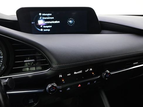Used 2019 MAZDA MAZDA3 AWD Hatchback w/ Premium Pkg image 28
