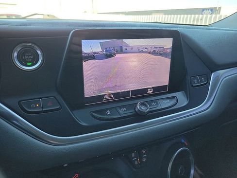 Used 2022 Chevrolet Blazer LT image 16