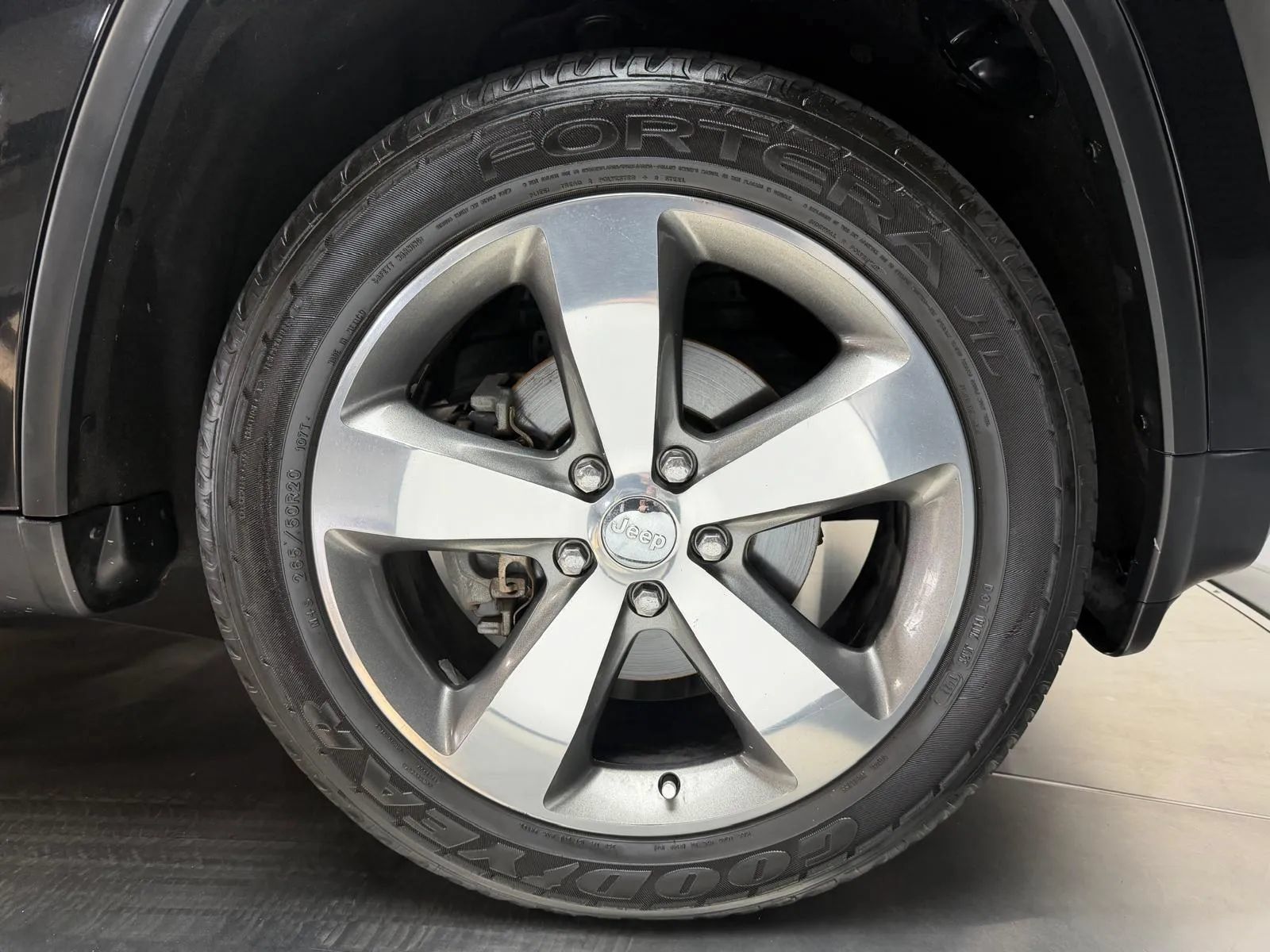 Used 2014 Jeep Grand Cherokee Limited RWD image 7