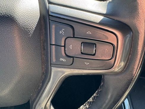 Used 2024 Chevrolet Silverado 2500 ZR2 w/ Technology Package image 30