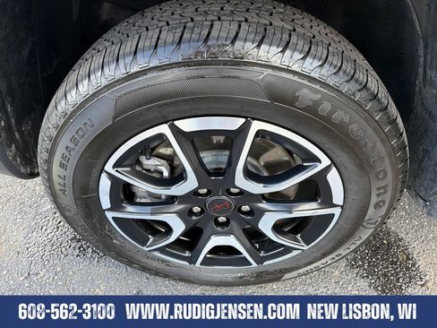 Used 2025 Jeep Compass Trailhawk AWD/4WD image 25