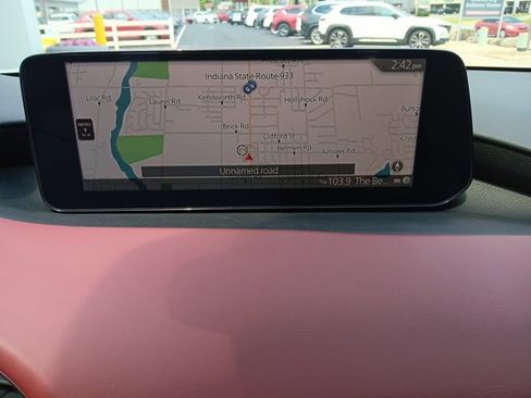 Certified 2025 MAZDA MAZDA3 Hatchback w/Premium Plus Pkg image 32