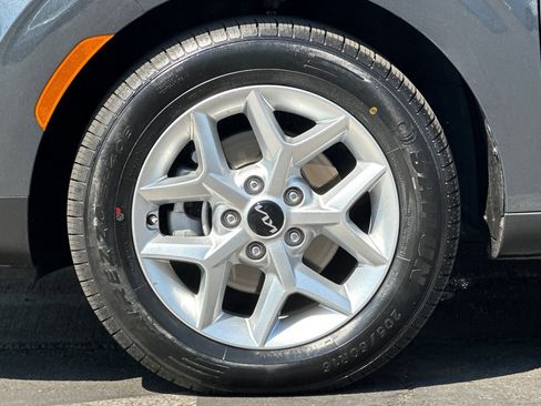 Used 2023 Kia Soul LX w/ Option Group 015 image 25