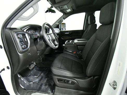 Used 2021 Chevrolet Silverado 3500 LT AWD/4WD image 5