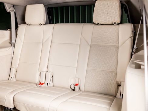 Used 2021 Cadillac Escalade Sport Platinum w/ LPO, ONYX Package image 23