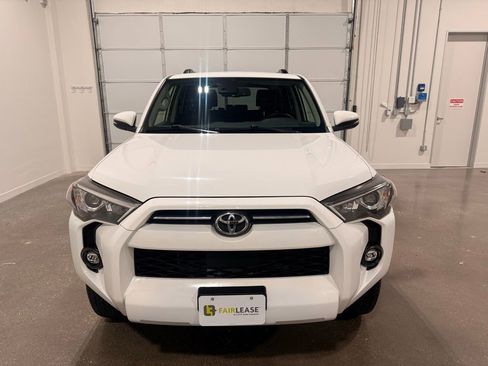 Used 2023 Toyota 4Runner SR5 Premium image 2