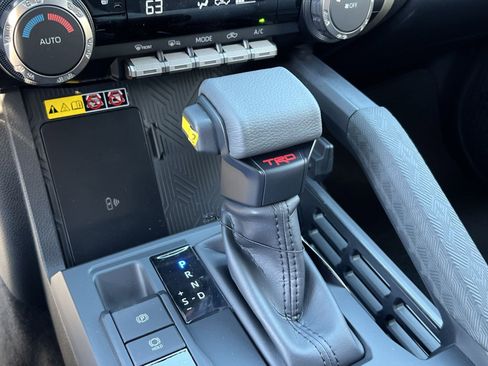 New 2025 Toyota Tacoma TRD Off-Road image 17