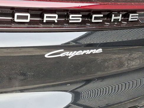 New 2026 Porsche Cayenne image 25