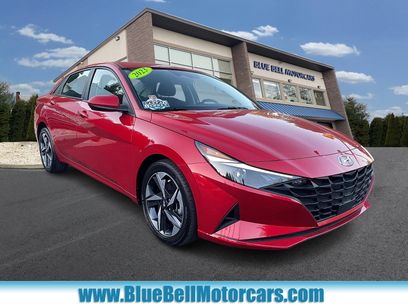 Used 2023 Hyundai Elantra SEL w/ Convenience Package