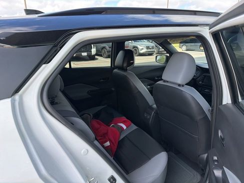 Used 2023 Nissan Kicks SR w/ SR Premium Package image 20