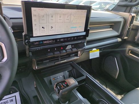 New 2025 GMC Hummer EV 3X image 10