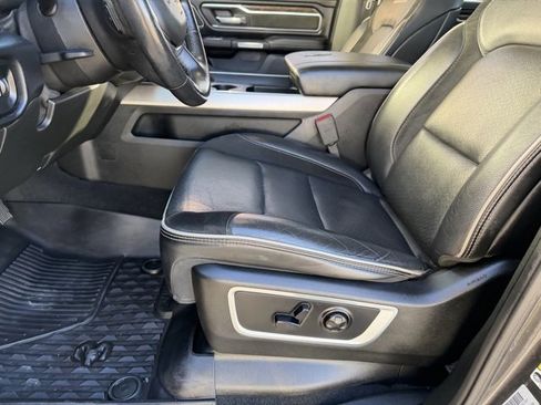 Used 2019 RAM 1500 Laramie image 17