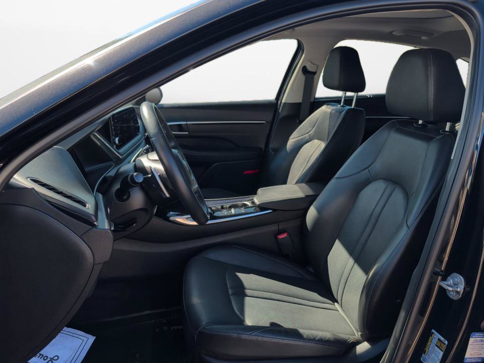 Used 2023 Hyundai Sonata Limited w/ Cargo Package FWD image 9