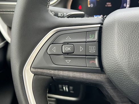 New 2025 Jeep Grand Cherokee L Limited AWD/4WD image 13