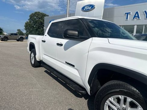 Used 2023 Toyota Tundra SR5 AWD/4WD image 7