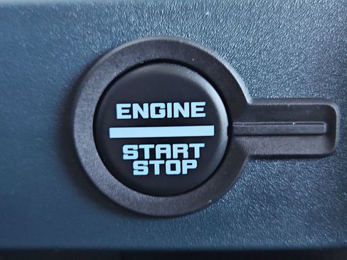 Used 2025 Ford Bronco Heritage Edition AWD/4WD image 19