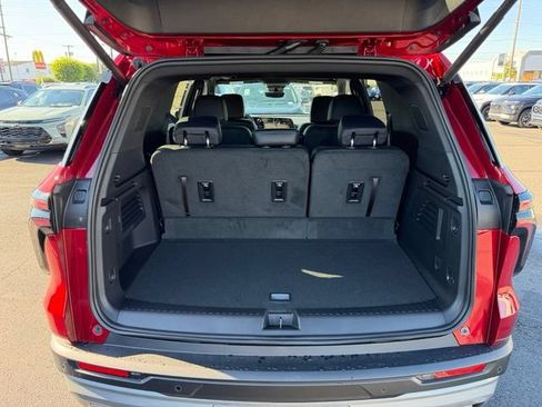 New 2026 Chevrolet Traverse LT w/ Driver Confidence Package FWD image 6
