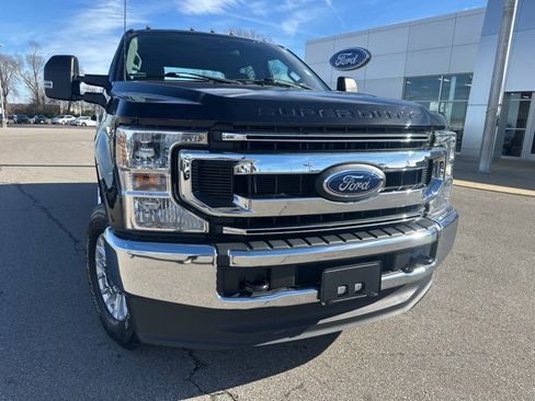 Used 2022 Ford F250 XL w/ STX Appearance Package image 5