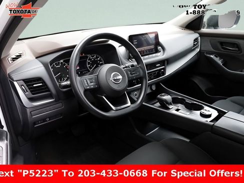 Used 2023 Nissan Rogue S image 28