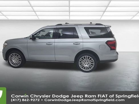 Used 2024 Ford Expedition Limited image 9