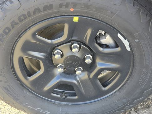 New 2026 Jeep Wrangler Unlimited Sport image 19