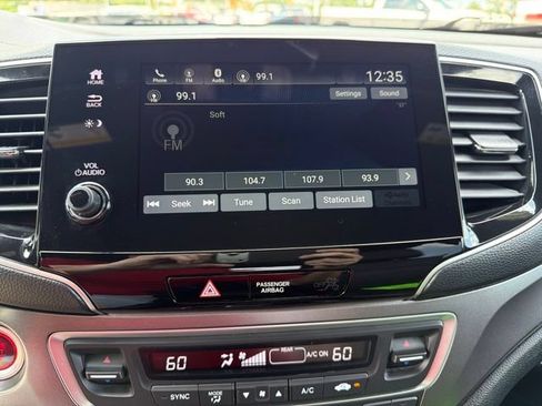 Used 2023 Honda Passport EX-L image 19