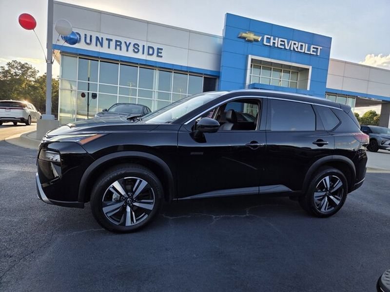 Used 2026 Nissan Rogue SL AWD/4WD image 2