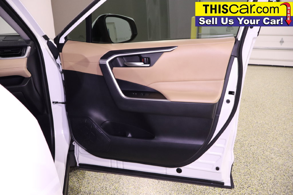 Used 2019 Toyota RAV4 XLE FWD image 41