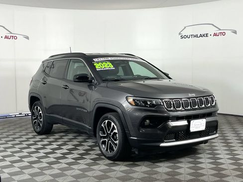 Used 2023 Jeep Compass Limited AWD/4WD image 2
