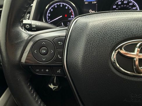 Used 2019 Toyota Camry SE image 23