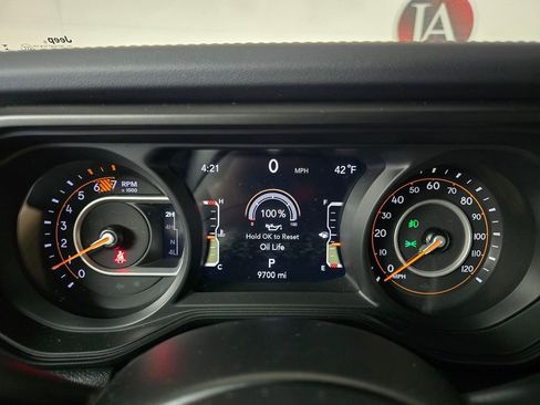 Used 2024 Jeep Wrangler Sahara w/ Technology Group image 30