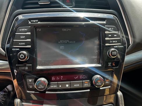 Used 2016 Nissan Maxima SR FWD image 15