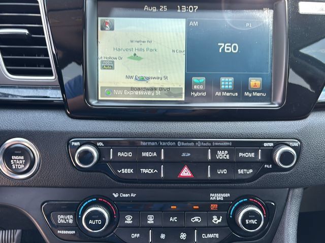 Used 2017 Kia Niro Touring w/ Advanced Technology Package FWD image 23