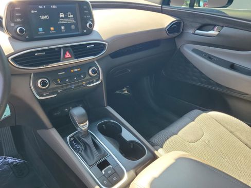 Used 2019 Hyundai Santa Fe SE image 33