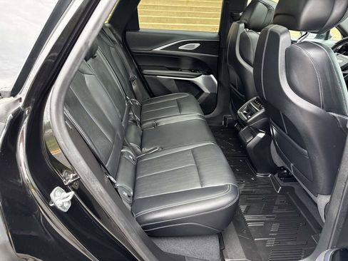 Used 2025 Cadillac Lyriq Luxury w/ LPO, Floor Liner Package AWD/4WD image 11