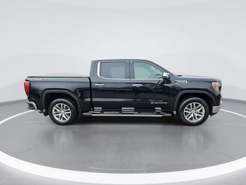 Used 2022 GMC Sierra 1500 SLT w/ SLT Premium Plus Package image 2
